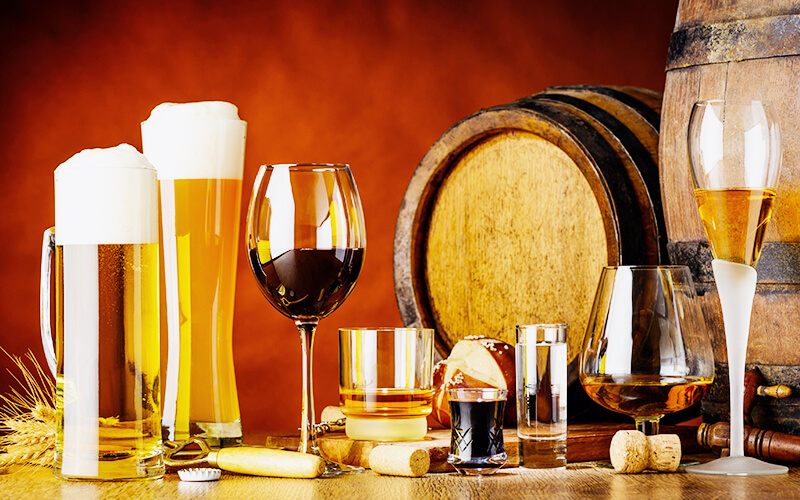 Vinho e cerveja: você sabe qual escolher?