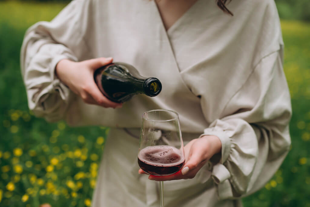 Vinhos para primavera: taça de vinho